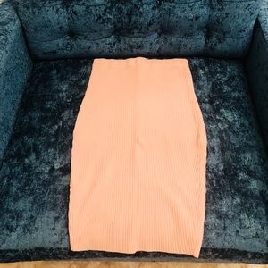 Pink bodycon skirt